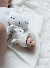 Load image into Gallery viewer, Wee Gallery Cuddle Bunny - Stars