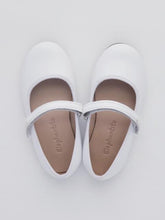 Load image into Gallery viewer, Girl's white Mary Jane