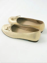 Load image into Gallery viewer, Girl's Gold Scallop Ballet Flats
