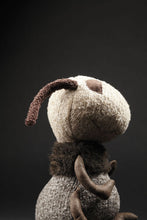 Load image into Gallery viewer, Sigikid Plush Beast - Hugo Hopdipop Ant