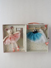 Load image into Gallery viewer, Moulin Roty Ballerina Suitcase