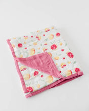 Load image into Gallery viewer, Deluxe Muslin baby Quilt - Grapefruit