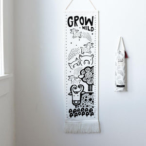 Wee Gallery Canvas Growth Chart - Farm