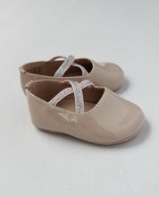 Load image into Gallery viewer, Baby girl&#39;s patent blush ballet flats
