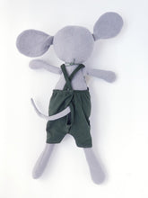 Load image into Gallery viewer, Hazel Village - Organic Animal Doll - Oliver Mouse

