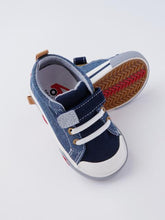 Load image into Gallery viewer, See Kai Run Boy&#39;s Chambray Sneakers
