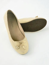 Load image into Gallery viewer, Girl&#39;s Gold Scallop Ballet Flats
