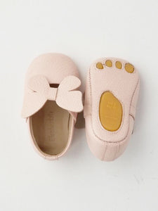 Baby girl's pink ballet flat shoes