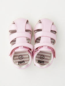 Girl's  pink sandals